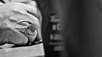 Farkli-Parmaklarda-Yuzuk-Sembolizmi