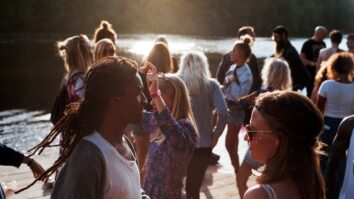 Aşırı Kıskanç Erkek Psikolojisi